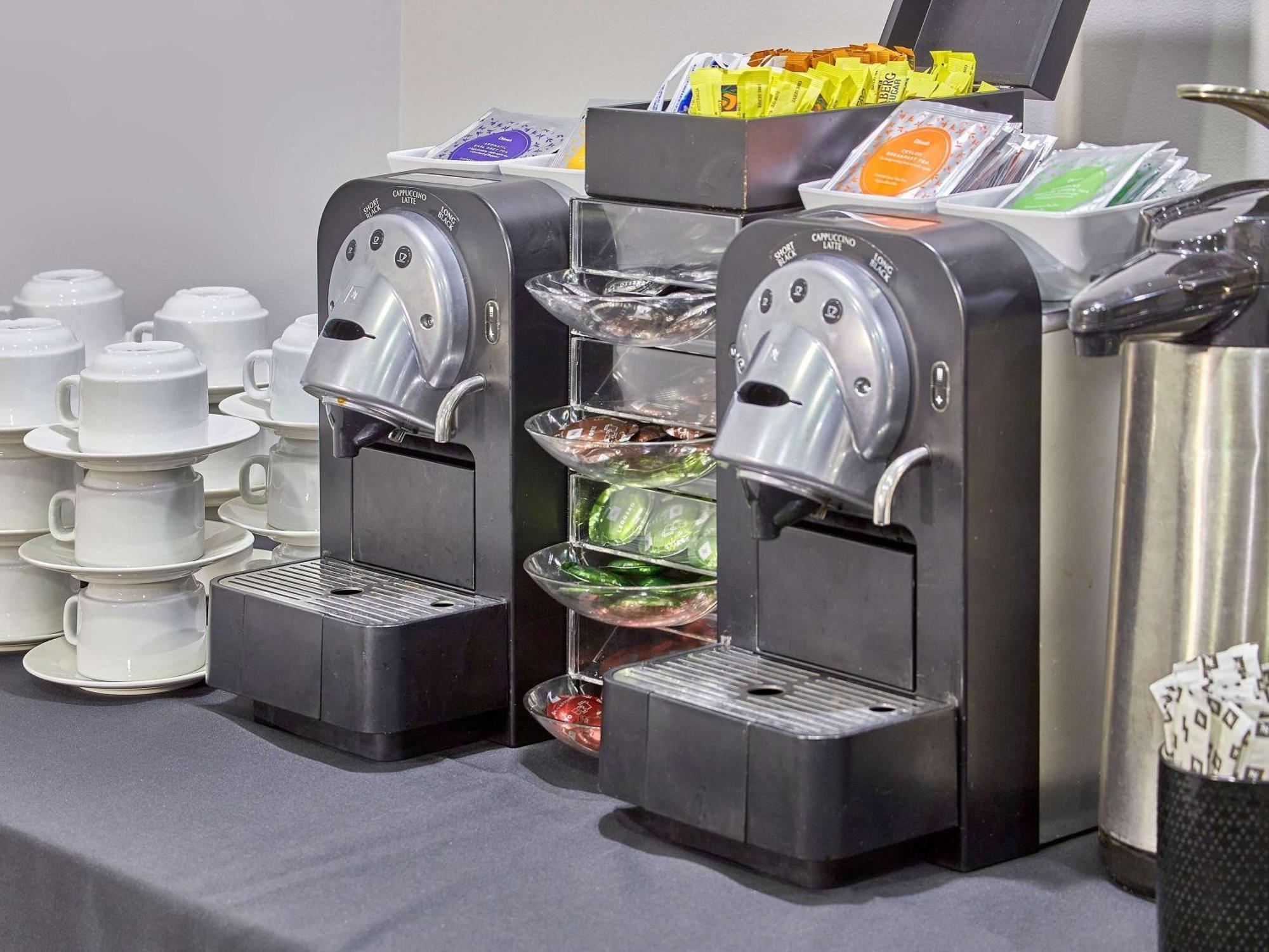Mercure Sydney Blacktown Arndell Park Екстериор снимка